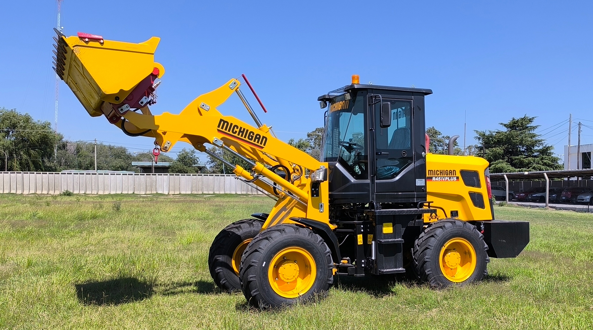 Pala Forrajera R45IV+